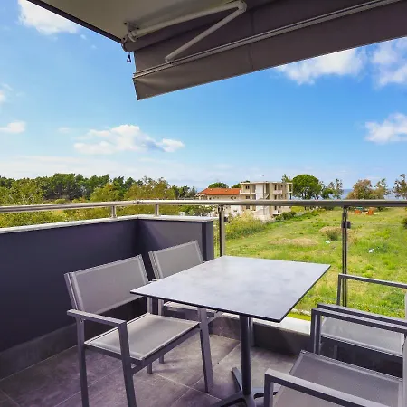Botanica Luxury Aparthotel Neos Marmaras