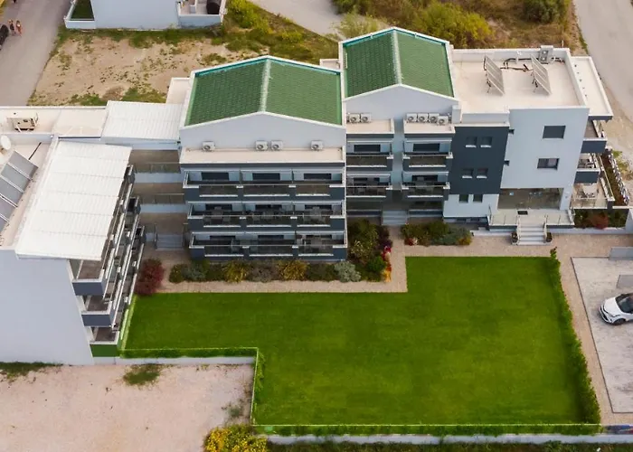 Botanica Luxury 3*