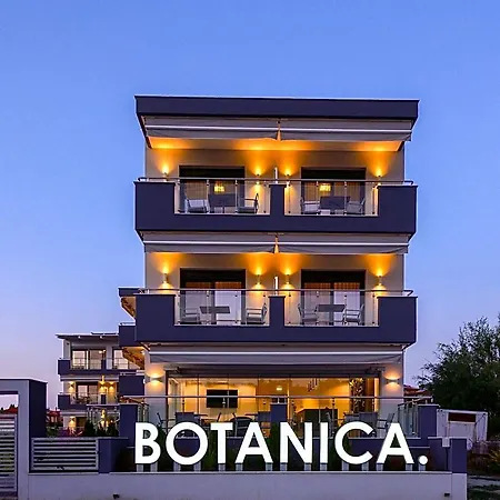 Botanica Luxury 4*