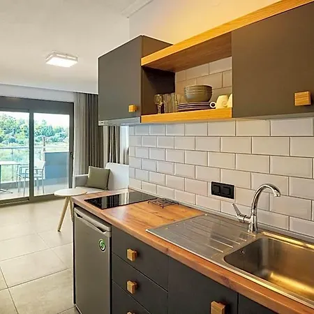 Botanica Luxury 4*