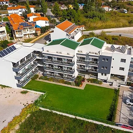 Botanica Luxury Aparthotel Neos Marmaras
