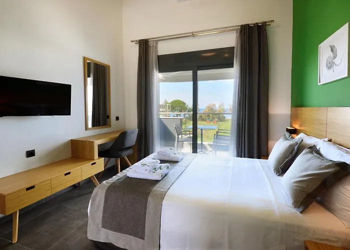 Botanica Luxury Apartahotel Neos Marmaras