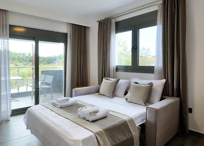 Botanica Luxury Apartahotel Neos Marmaras