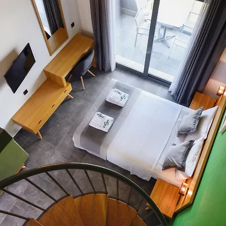 Botanica Luxury Aparthotel 3*